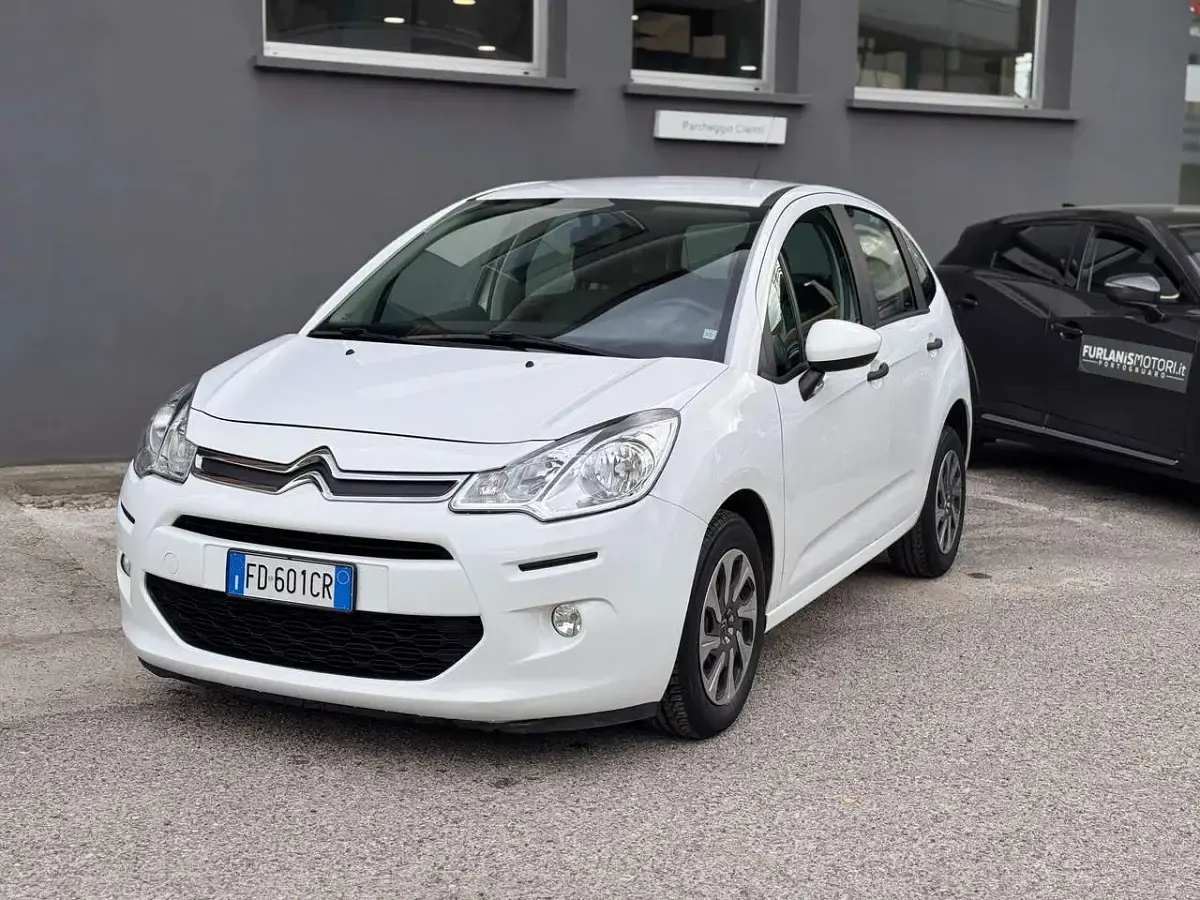 Usata Citroën C3 Live 68 CV (50 kW) 2016 Bianco / pastello Berlina