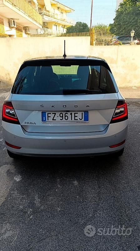 Usata Skoda Fabia 60 CV (44 kW) 2020 Grigio Utilitaria