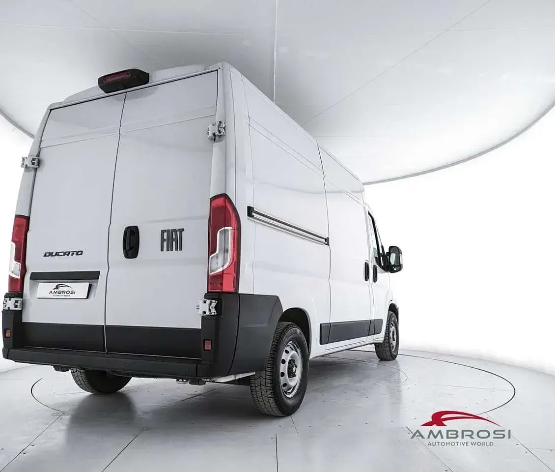 Käytetty Fiat Ducato 140 HP (102 kW) 2024 Valkoinen Van