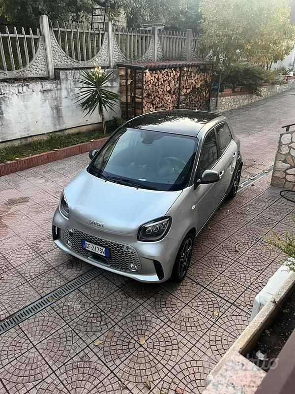 Usata Smart ForFour Electric Drive 41 kW (56 CV) 2021 Grigio Berlina