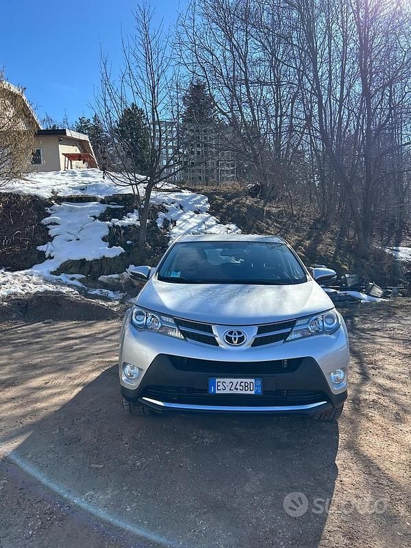 Usata Toyota RAV4 Active 150 CV (110 kW) 2013 Grigio SUV