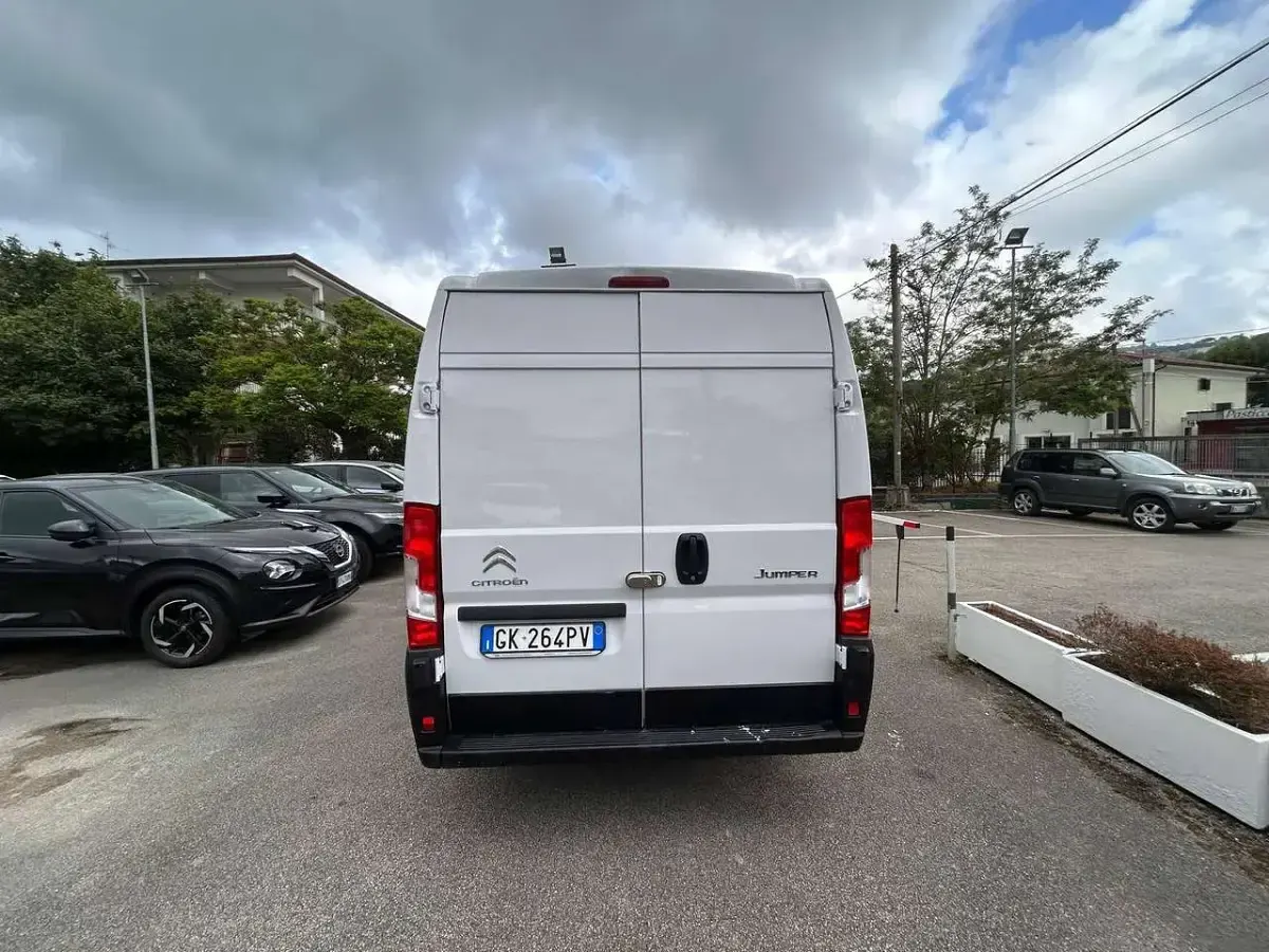 Usata Fiat Ducato 33 140 CV (102 kW) 2022 Bianco Furgone