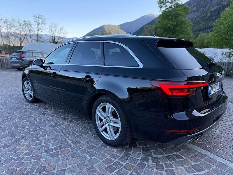 Usata Audi A4 Ambiente 218 CV (160 kW) 2018 Nero Station wagon