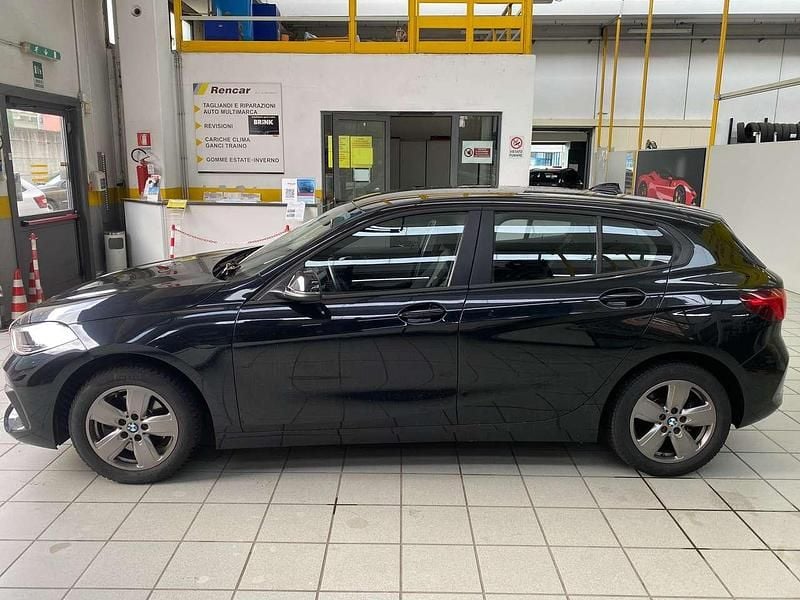 Usata BMW 116 Sport Line 116 CV (85 kW) 2021 Nero Utilitaria