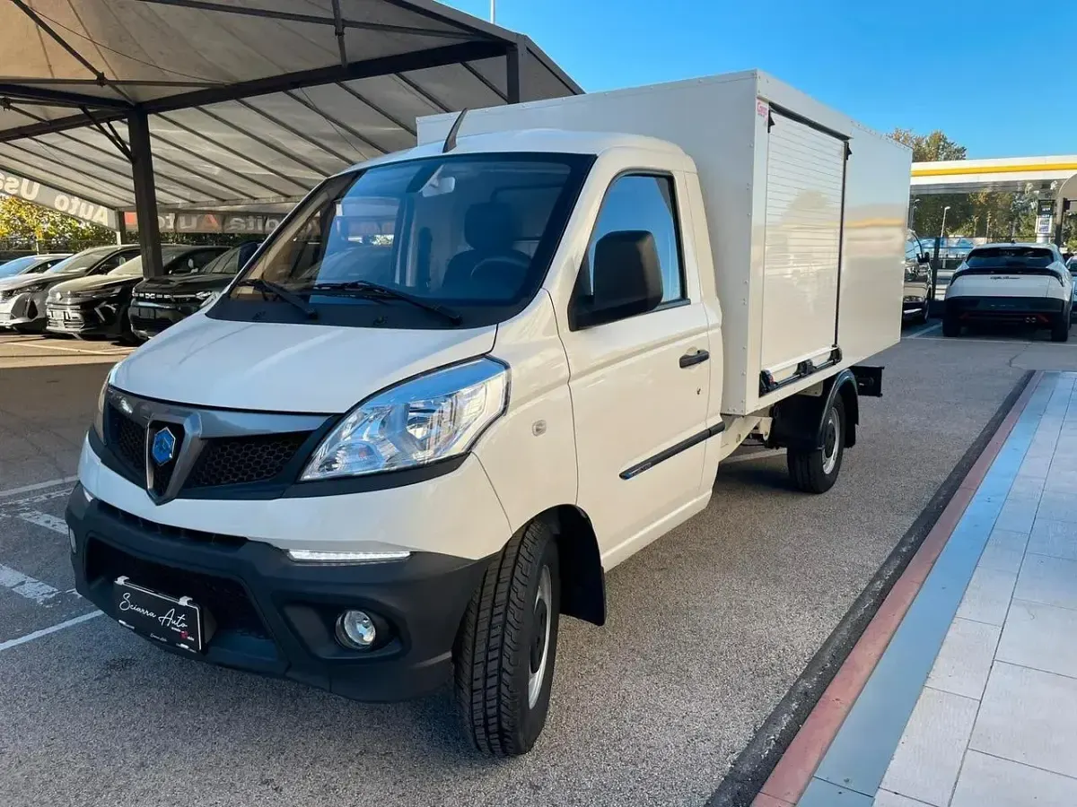 Usata Piaggio Porter 102 CV (75 kW) 2024 Bianco Furgone