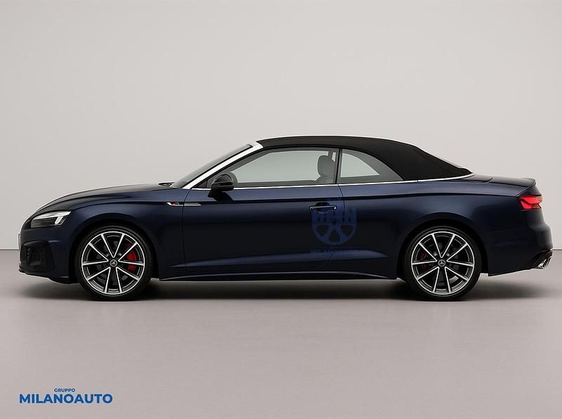 Usata Audi S5 Competition 354 CV (260 kW) 2024 Blu Cabrio