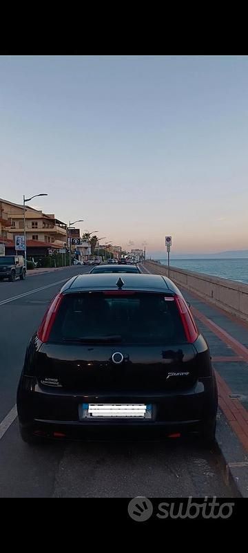 Usata Fiat Grande Punto Dynamic 75 CV (55 kW) 2007 Nero Utilitaria