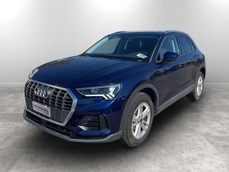 Blu metallizzato Usata 2023 Audi Q3 Business SUV | 34.200 € (Super prezzo) - Immagine 1/4