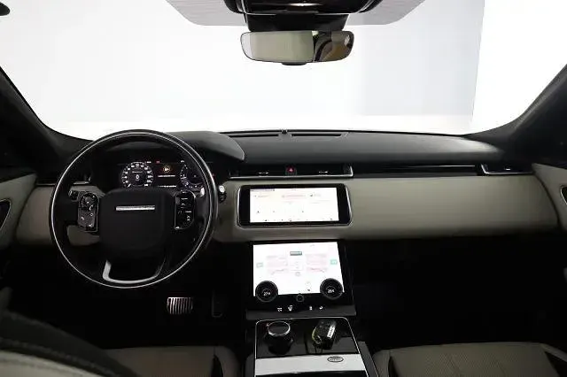 Usata Land Rover Range Rover Velar R-Dynamic 241 CV (177 kW) 2018 Carpathian grey SUV