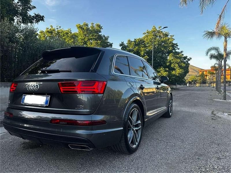 Usata Audi Q7 Sport 272 CV (200 kW) 2017 SUV