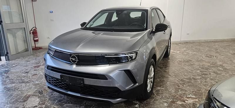 Usata Opel Mokka Edition 100 CV (73 kW) 2024 Grigio SUV