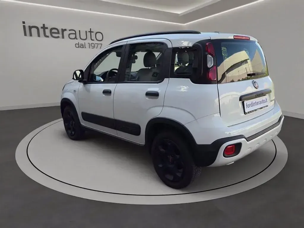 Usata Fiat Panda Cross Cross 69 CV (50 kW) 2023 Bianco pastello Utilitaria