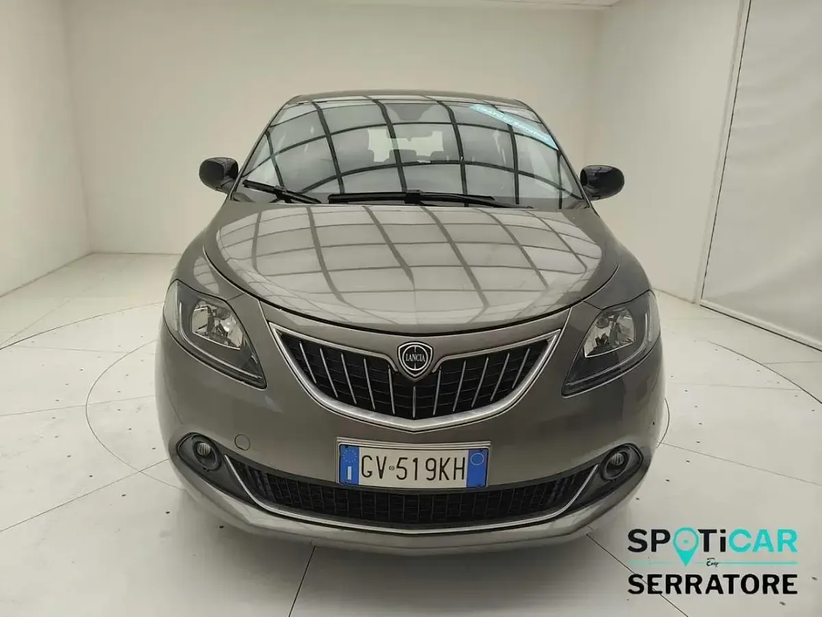 Usata Lancia Ypsilon S 70 CV (51 kW) 2024 Grigio Utilitaria