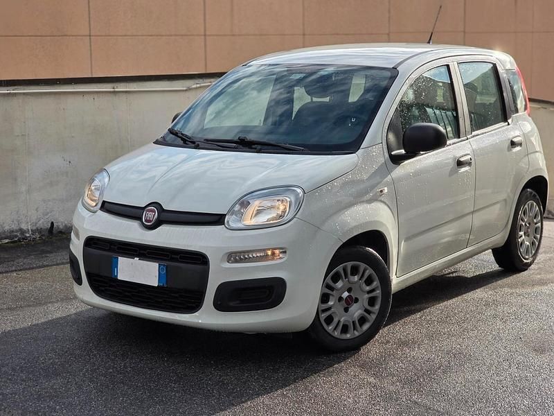 Usata Fiat Panda Cross Cross 69 CV (50 kW) 2021 Bianco Utilitaria