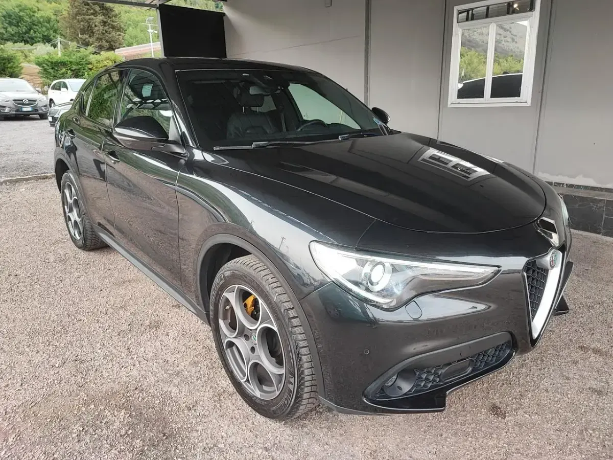 Usata Alfa Romeo Stelvio Super 210 CV (154 kW) 2017 Nero SUV