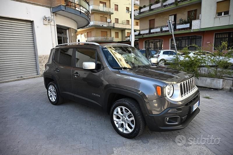 Grigio Usata 2016 Jeep Renegade SUV | 12.500 € (Super prezzo) - Immagine 1/4
