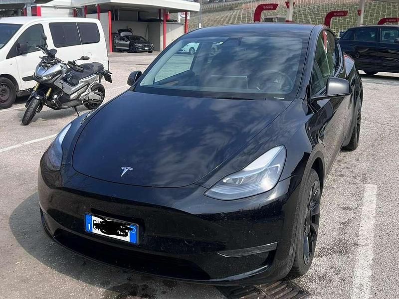 Usata Tesla Model Y 152 kW (208 CV) 2022 Nero SUV