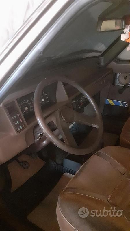 Usata Fiat Ritmo 130 CV (95 kW) 1983 Marrone Berlina