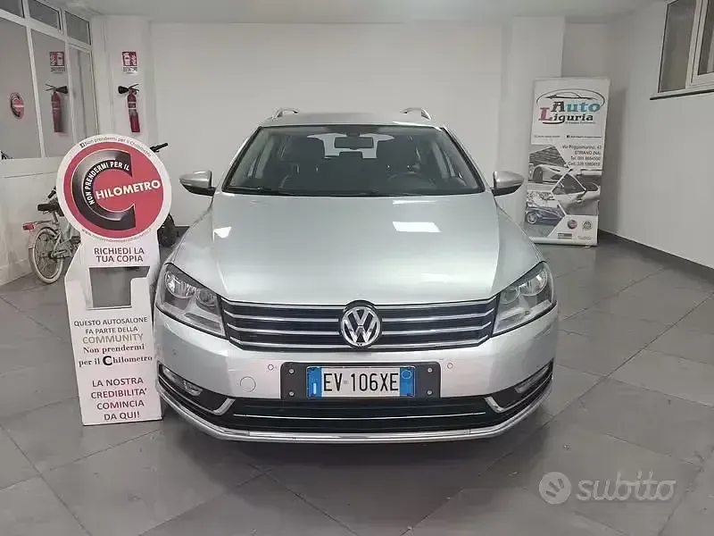Usata VW Passat Highline 140 CV (102 kW) 2014 Grigio Berlina