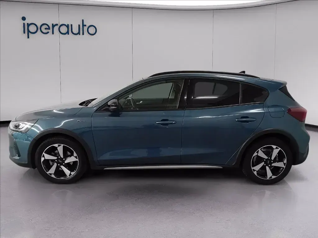 Usata Ford Focus Active 125 CV (91 kW) 2023 Blu SUV