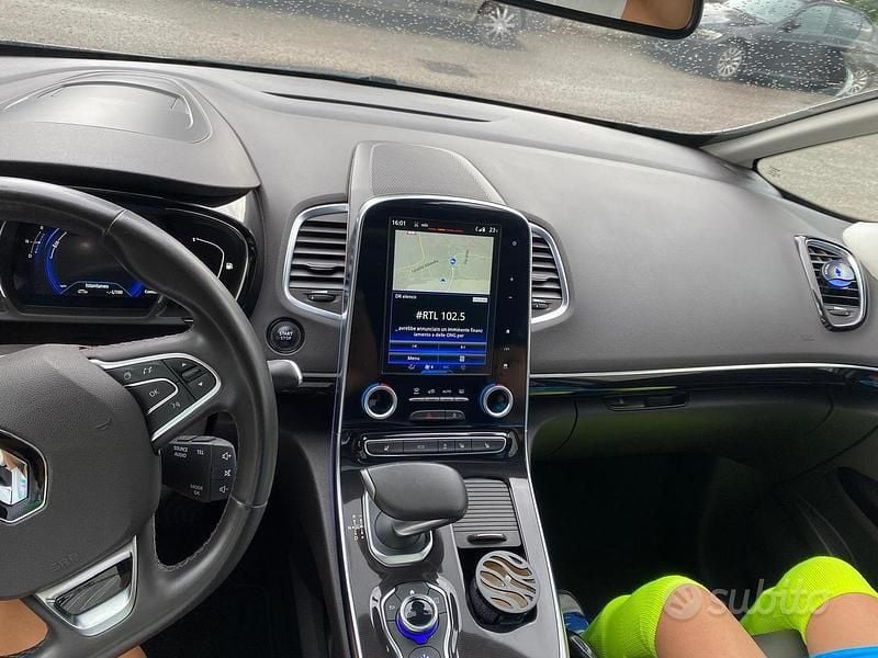 Usata Renault Espace Intens 160 CV (117 kW) 2017 Grigio Berlina