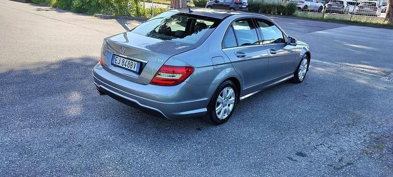 Usata Mercedes C220 Avantgarde 170 CV (125 kW) 2011 Berlina