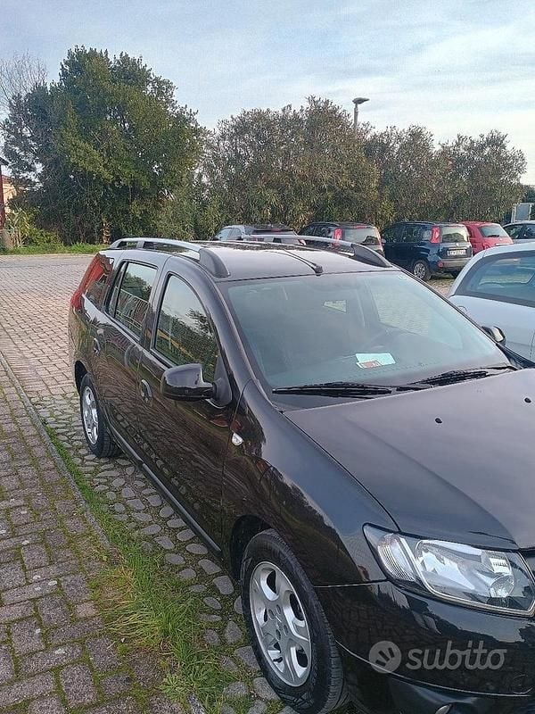 Usata Dacia Logan 75 CV (55 kW) 2015 Nero Monovolume