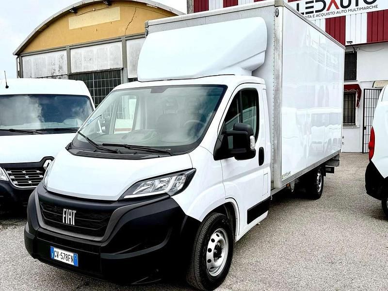 Usata Fiat Ducato 140 CV (102 kW) 2024 Bianco Furgone