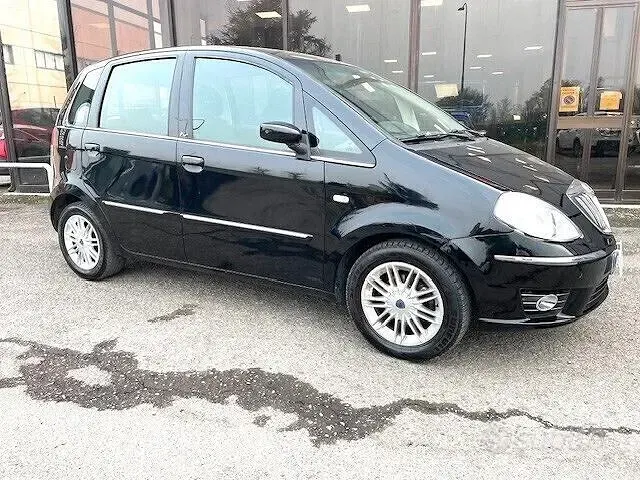 Usata Lancia Musa 77 CV (56 kW) 2009 Nero Monovolume