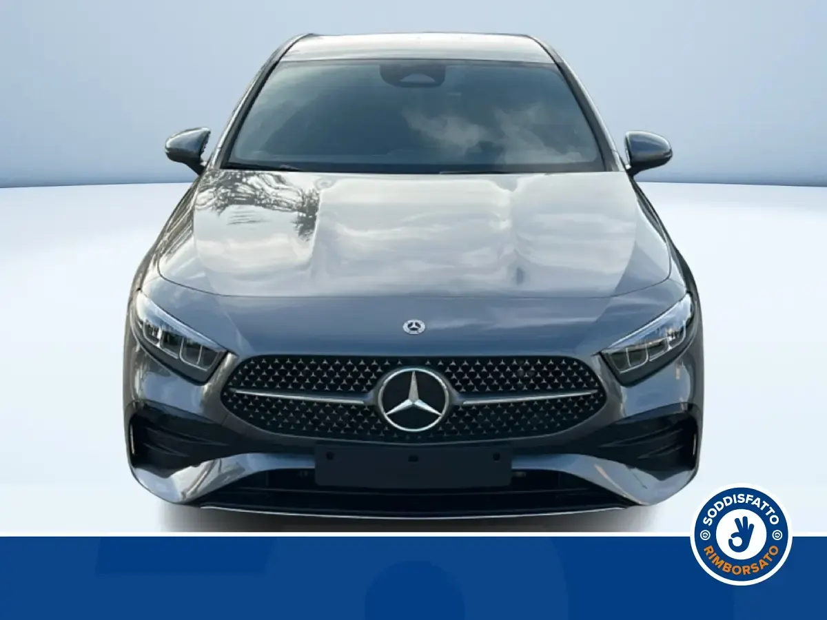 Usata Mercedes A180 Advanced 116 CV (85 kW) 2026 Grigio scuro metallizzato Berlina