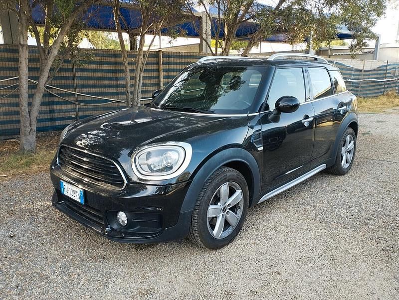 Usata Mini One D Countryman Business 116 CV (85 kW) 2017 Nero SUV
