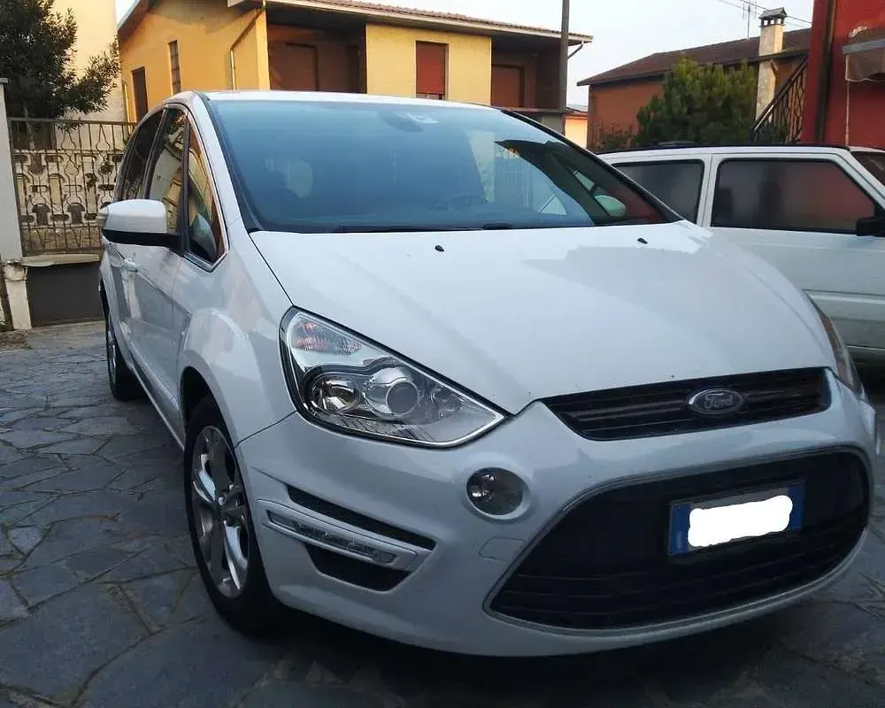Usata Ford S-MAX Titanium 200 CV (147 kW) 2012 Bianco Monovolume