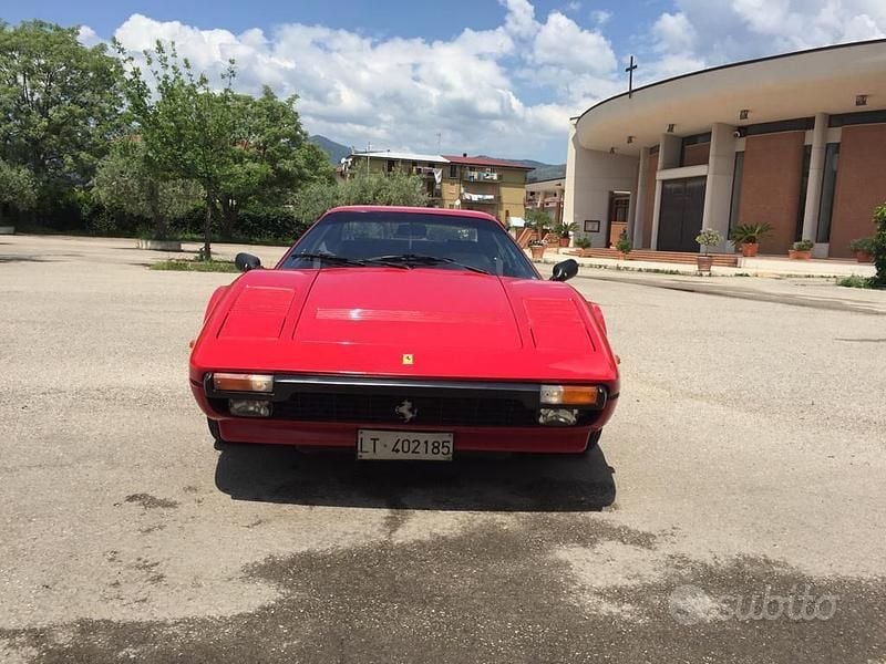 Usata Ferrari 308 240 CV (176 kW) 1984 Rosso Coupé