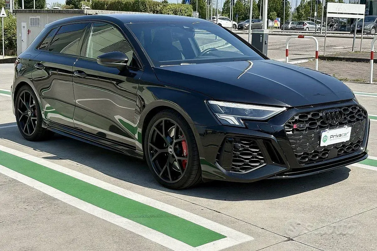 Usata Audi RS3 Comfort 400 CV (294 kW) 2022 Nero Berlina