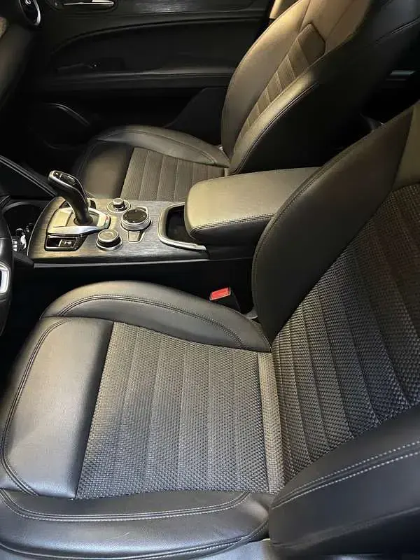 Usata Alfa Romeo Stelvio Super 190 CV (139 kW) 2020 Grigio SUV