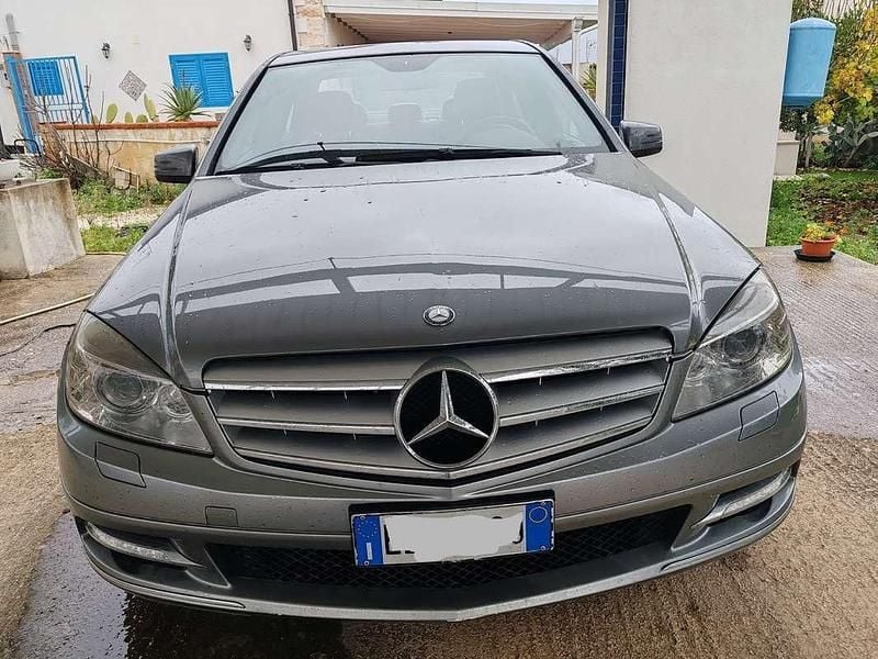 Usata Mercedes C200 Avantgarde 136 CV (100 kW) 2010 Grigio Berlina