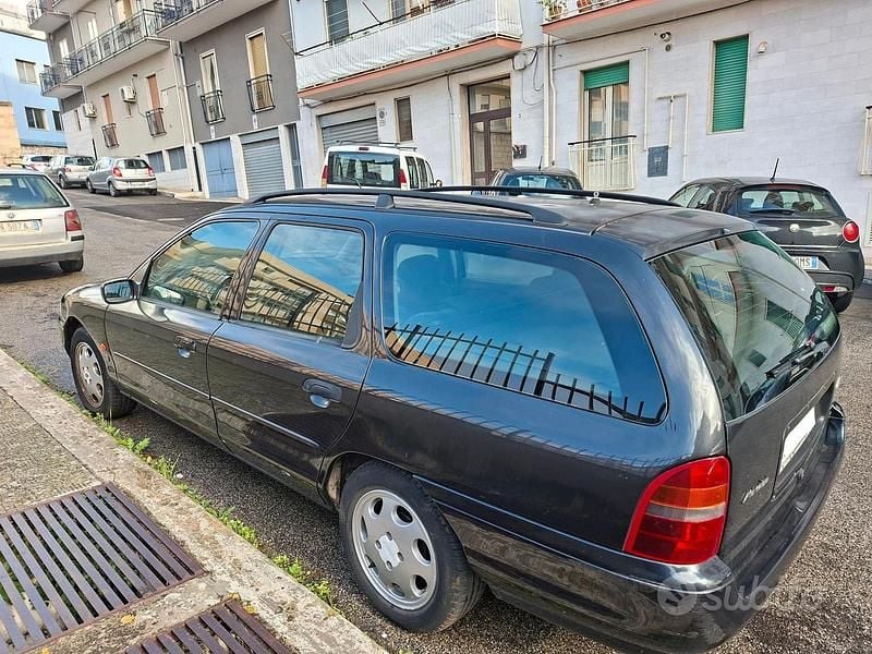 Usata Ford Mondeo 1996 Nero Station wagon
