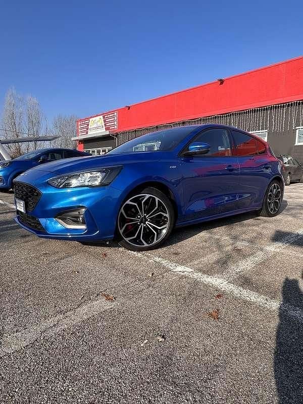 Usata 2022 Ford Focus ST-Line | 18.300 € (Buon prezzo) - Immagine 1/4