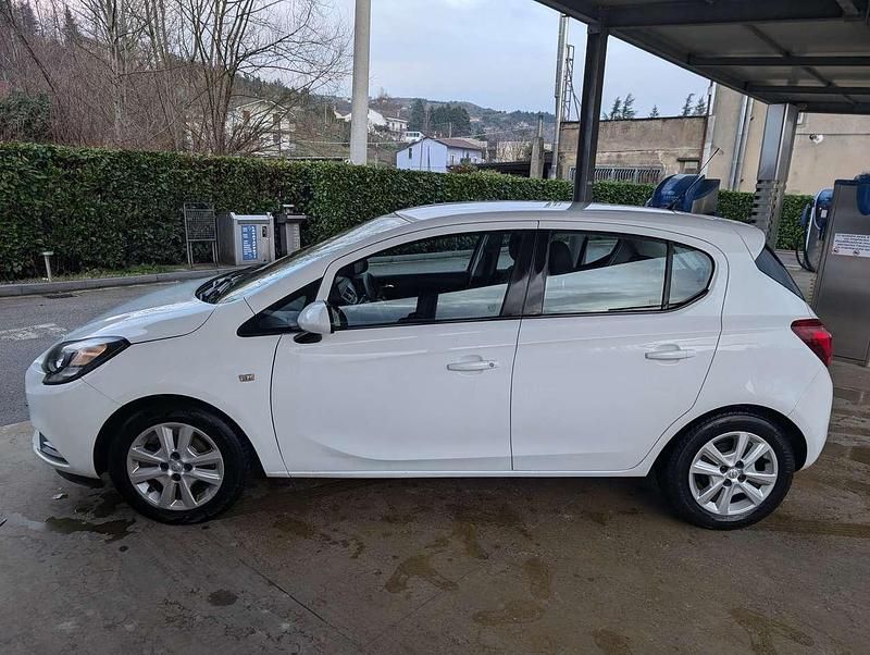 Usata Opel Corsa Cosmo 69 CV (50 kW) 2015 Bianco Berlina
