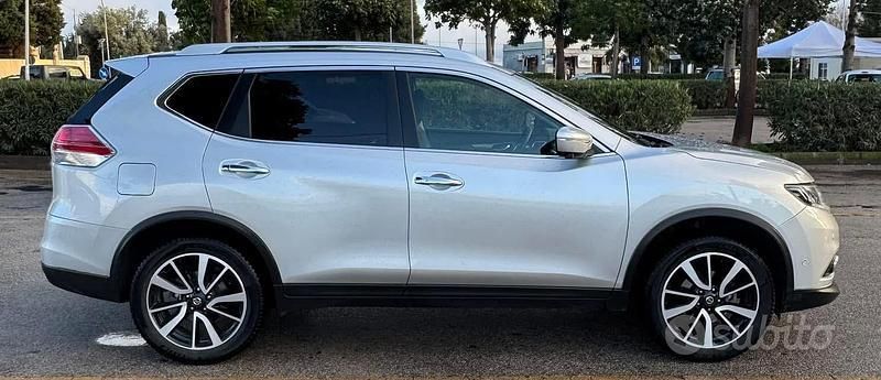 Usata Nissan X-Trail 131 CV (96 kW) 2017 Grigio SUV