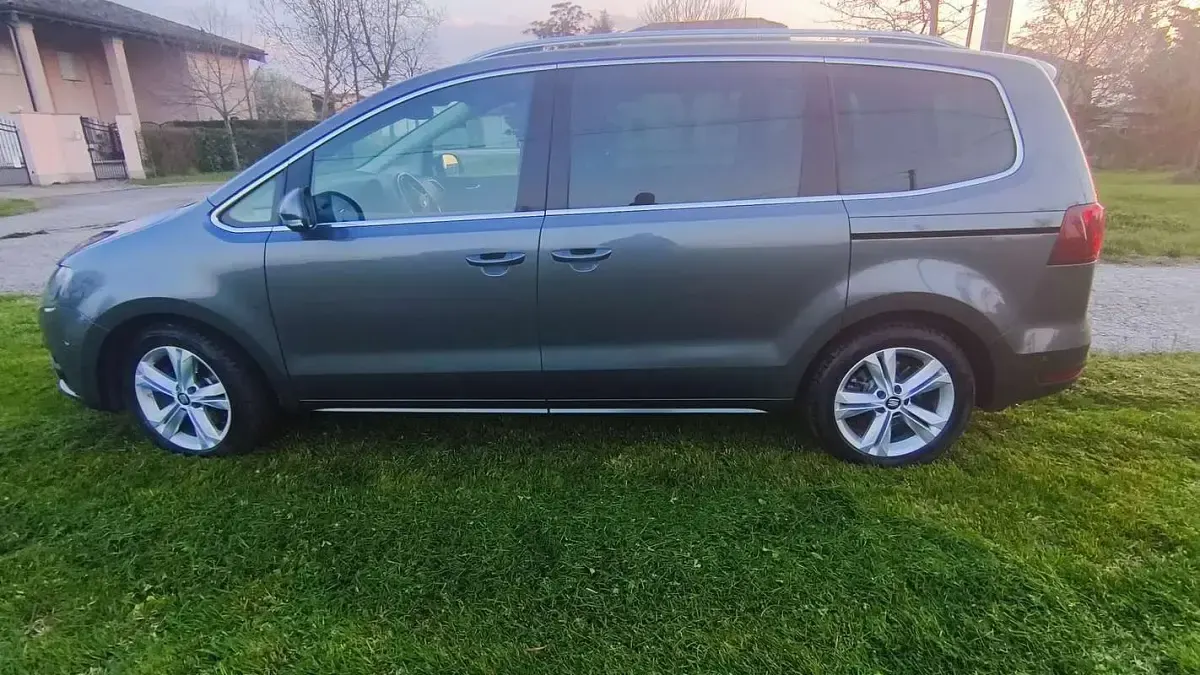 Usata Seat Alhambra XCELLENCE 150 CV (110 kW) 2019 Grigio Monovolume