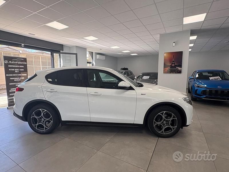 Usata Alfa Romeo Stelvio Sprint 190 CV (139 kW) 2021 Bianco SUV