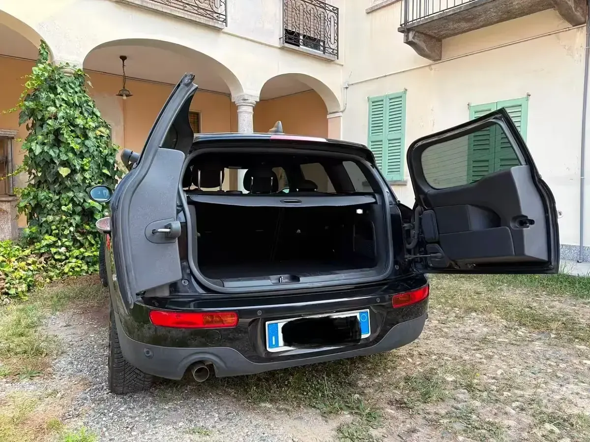 Usata Mini One Clubman 102 CV (75 kW) 2019 Nero Station wagon