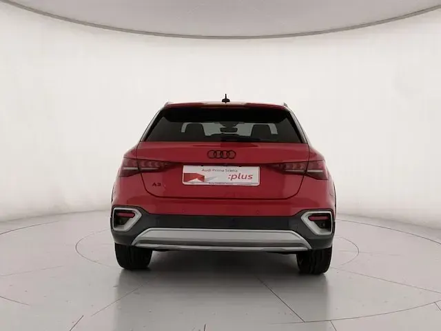Nuova Audi A3 Comfort 150 CV (110 kW) 2025 Rosso progressivo metallizzato Berlina