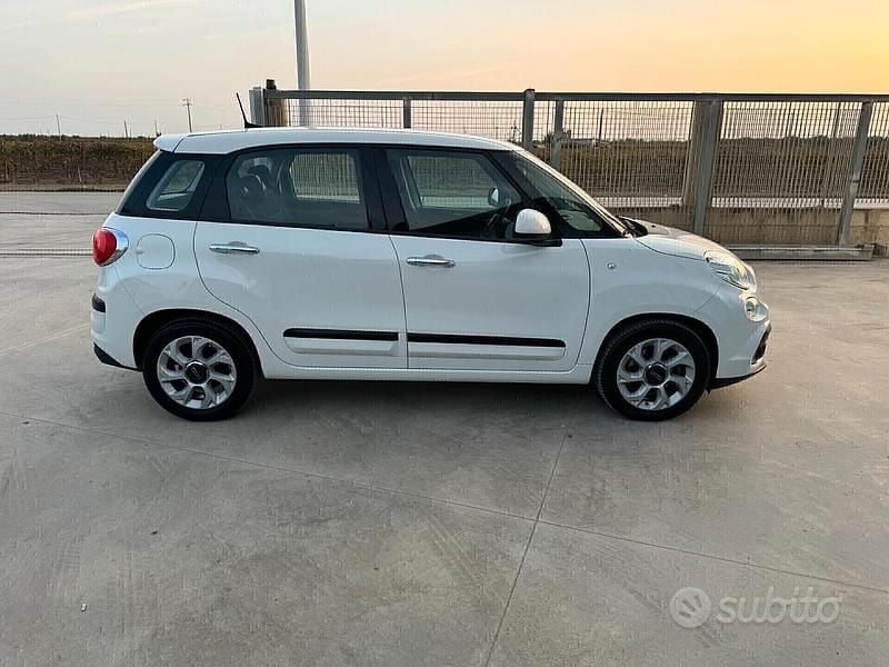 Usata Fiat 500L Business 95 CV (69 kW) 2018 Bianco Monovolume