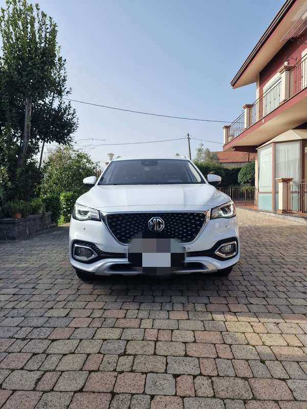 Usata MG HS Comfort 162 CV (119 kW) 2023 Bianco SUV
