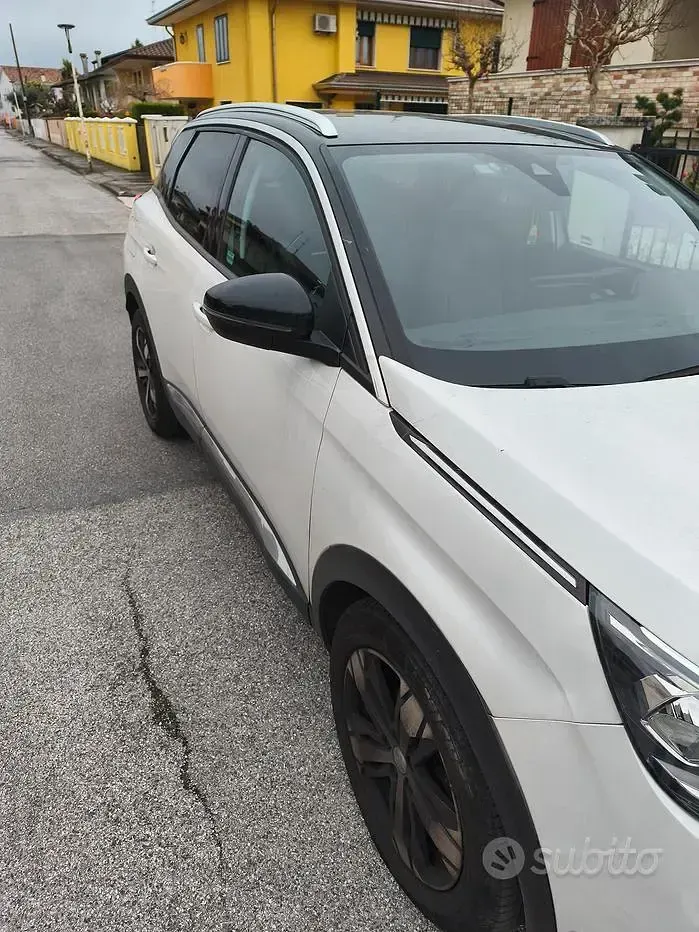 Usata Peugeot 3008 Allure 131 CV (96 kW) 2019 Bianco SUV