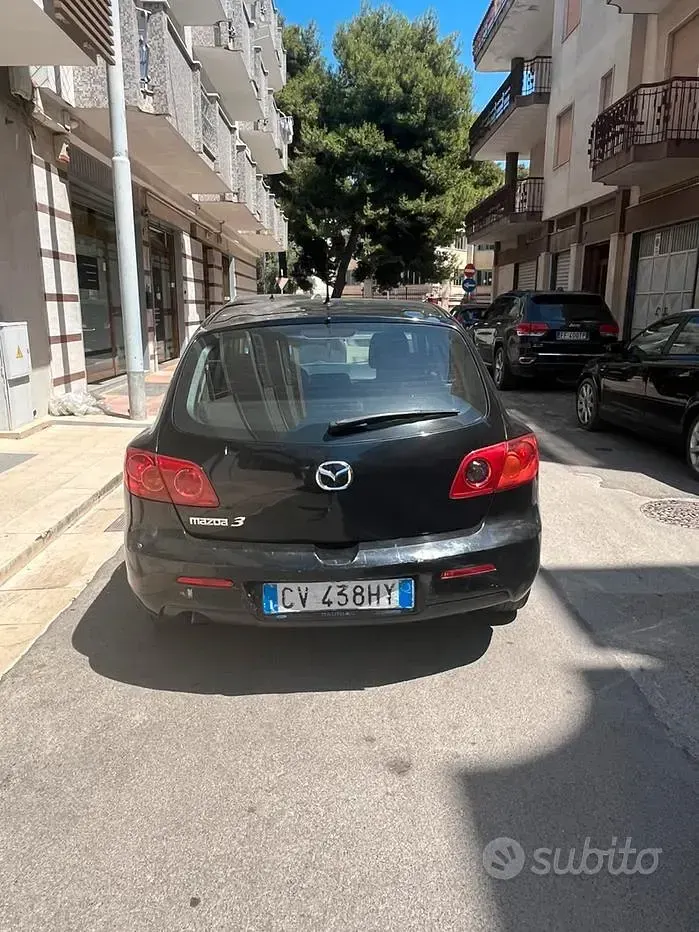 Usata Mazda 3 109 CV (80 kW) 2005 Nero Berlina