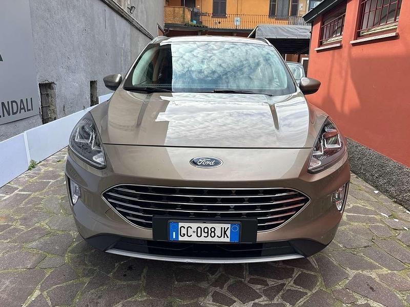 Usata Ford Kuga Business Edition 120 CV (88 kW) 2020 Oro SUV