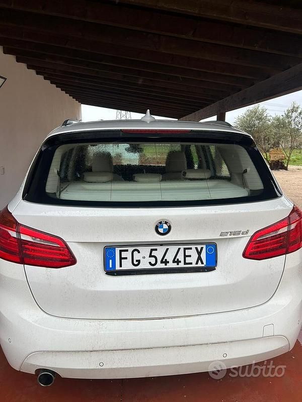 Usata BMW 216 Advantage 115 CV (84 kW) 2017 Bianco Station wagon